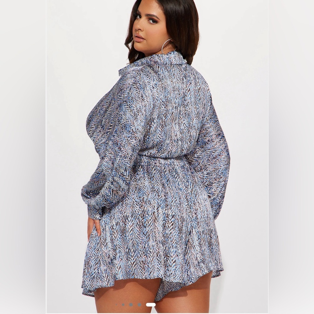 Stylish Blue Patterned Two-Piece Short Set - Picture 3 of 5